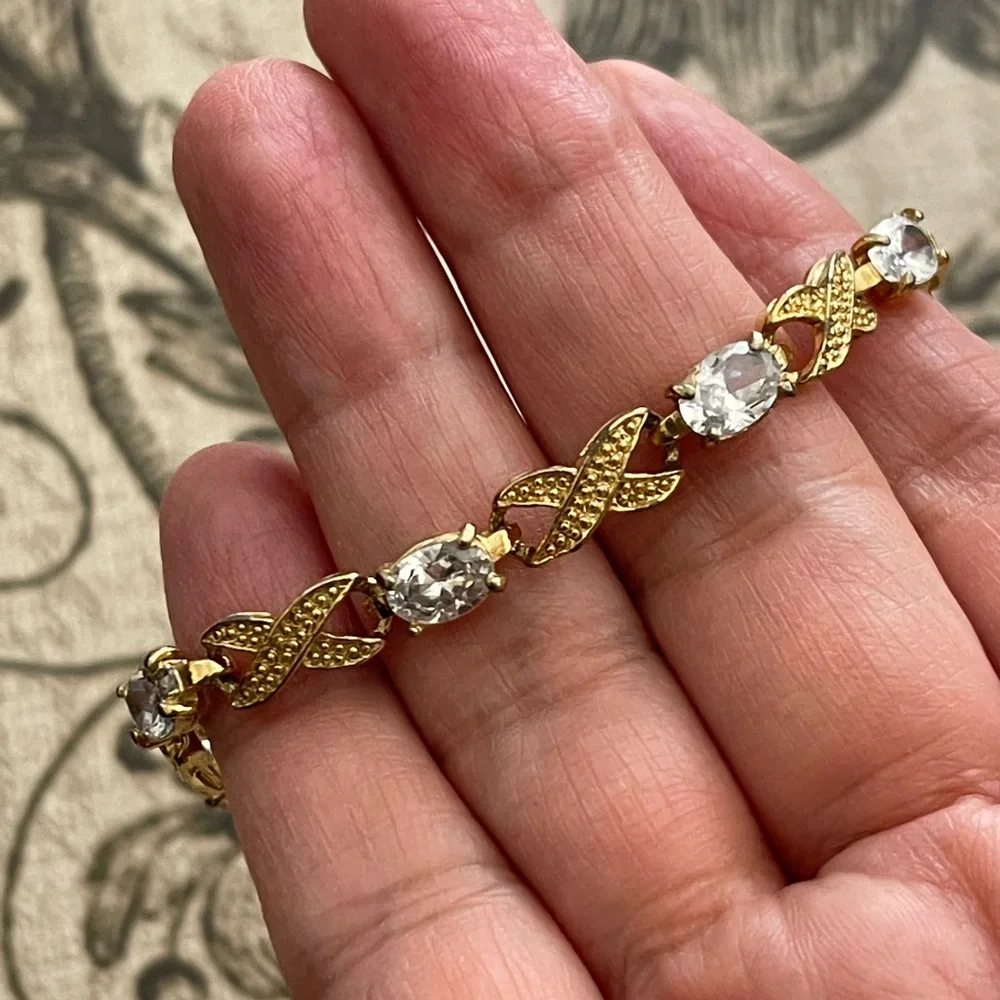 Oval diamanté classic gold tone metal X Link bracelet - Picture 6 of 7
